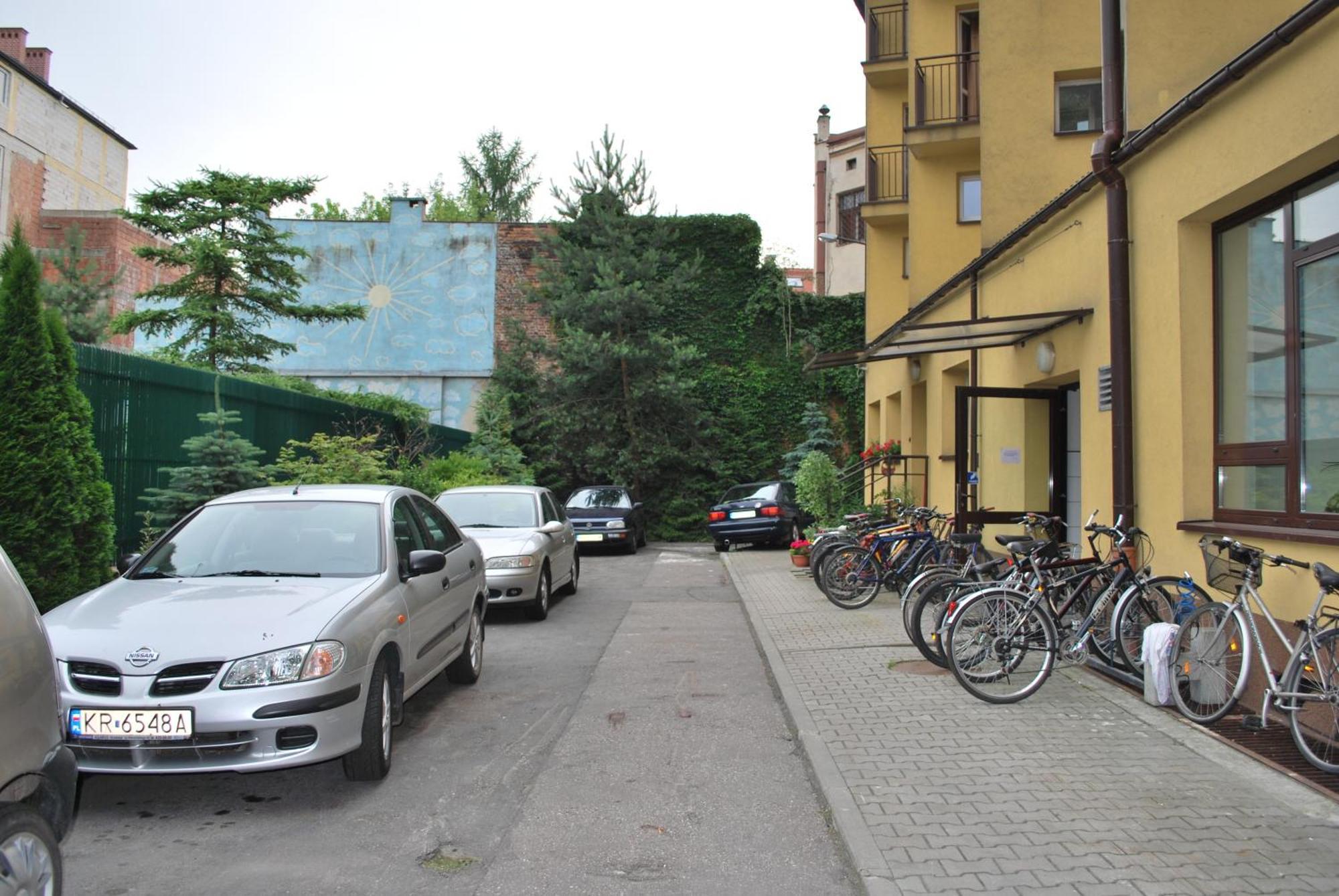 Albergue Dom Studencki Zaulek Cracovia Exterior foto